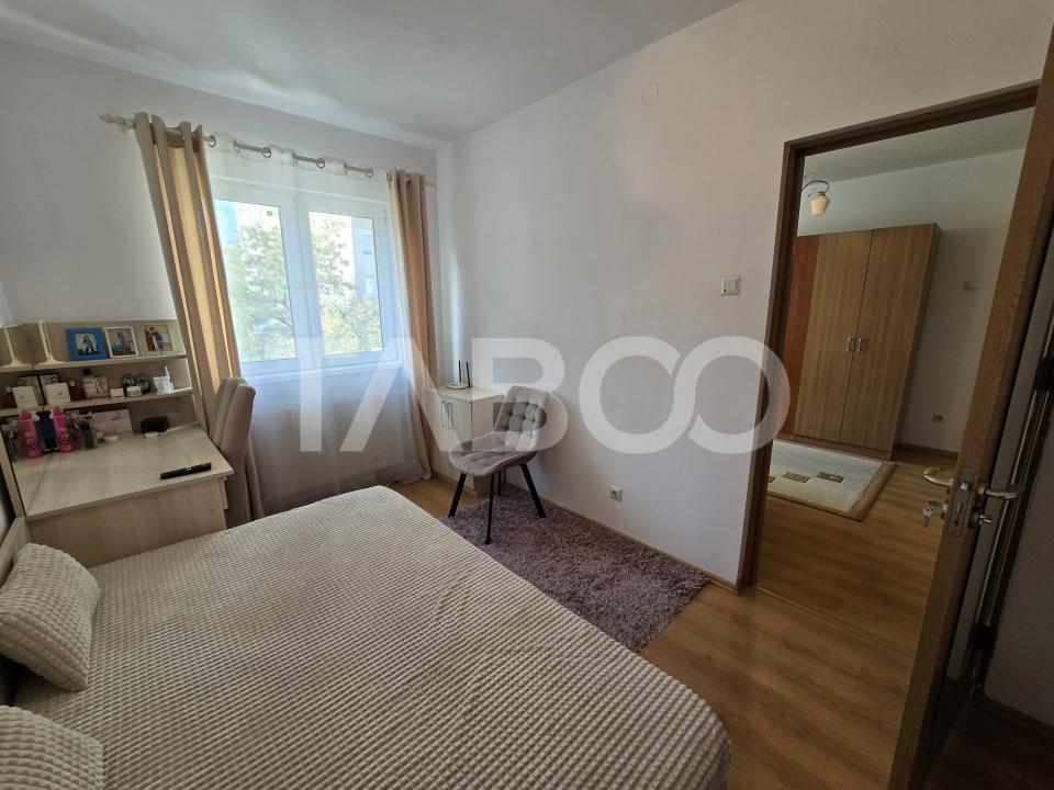 Apartament 3 camere de vanzare etaj intermediar 2 Mihai Viteazul Sibiu