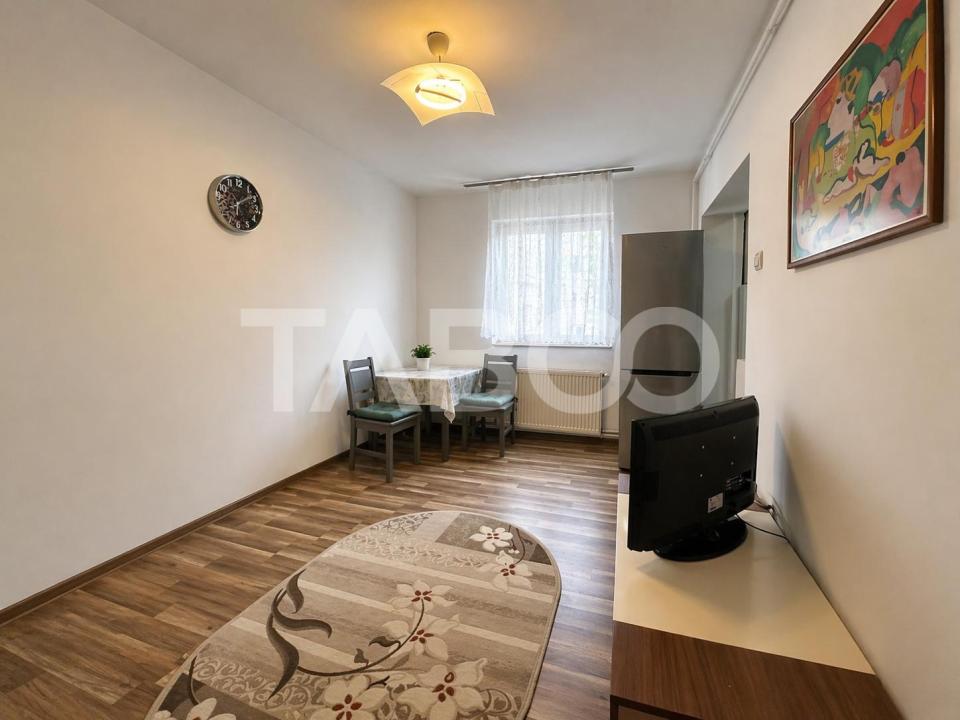 Apartament 3 camere de vanzare etaj intermediar Sibiu -chirias activ
