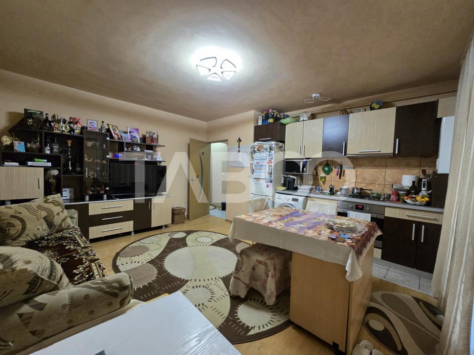 Apartament 3 camere de vanzare etajul 1 cu balcon boxa Gusterita Sibiu