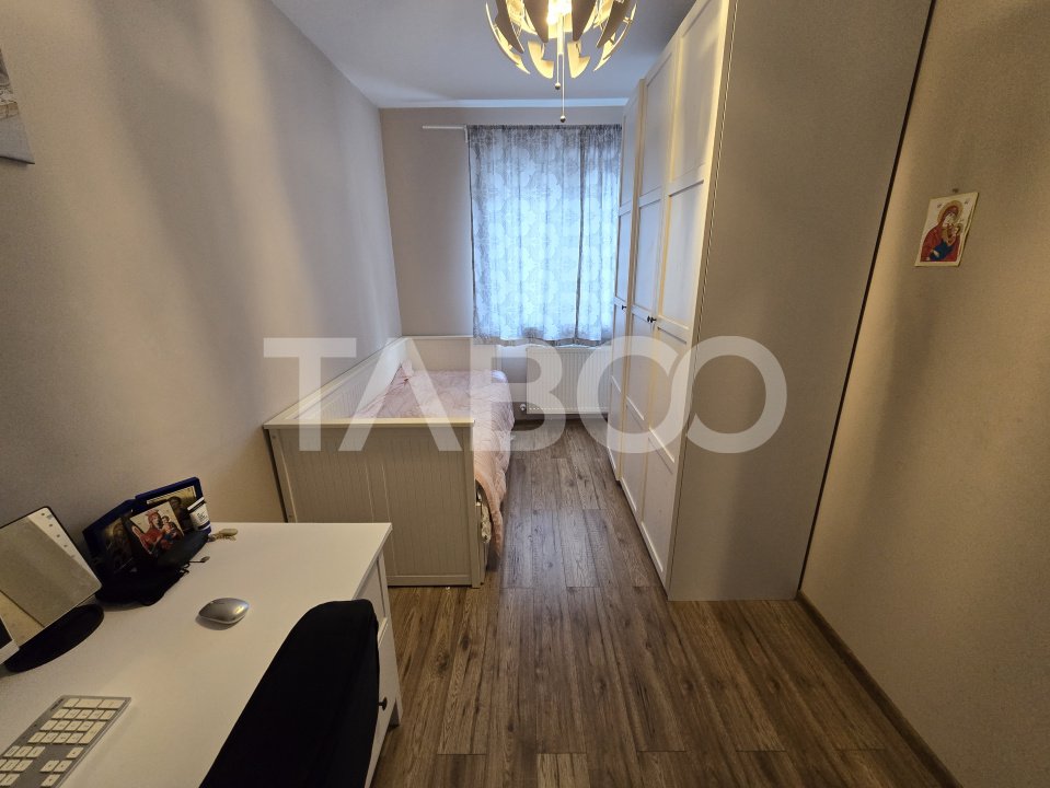 Apartament 3 camere de vanzare mobilat parcare balcon Tilisca Sibiu