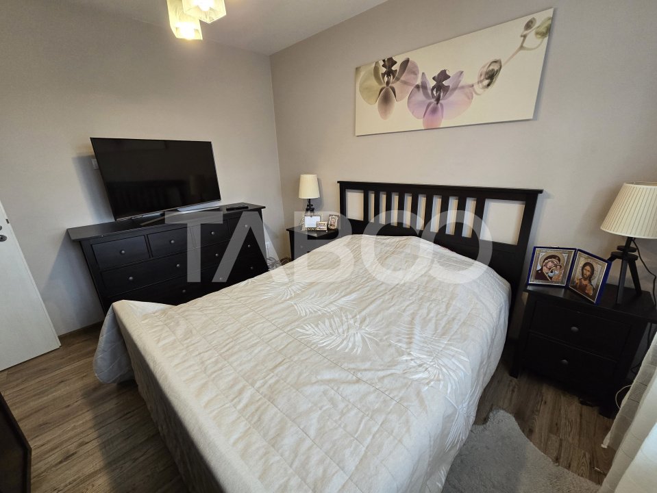 Apartament 3 camere de vanzare mobilat parcare balcon Tilisca Sibiu