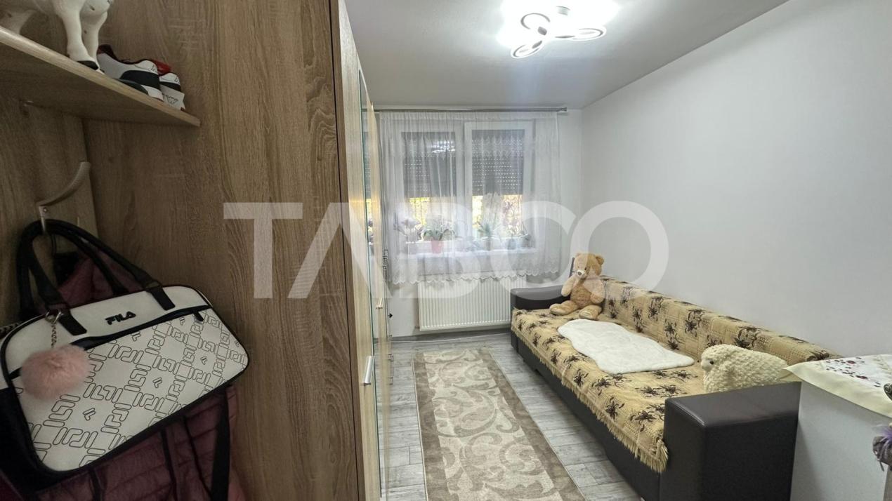 Apartament 3 camere de vanzare mobilat utilat Selimbar Sibiu 
