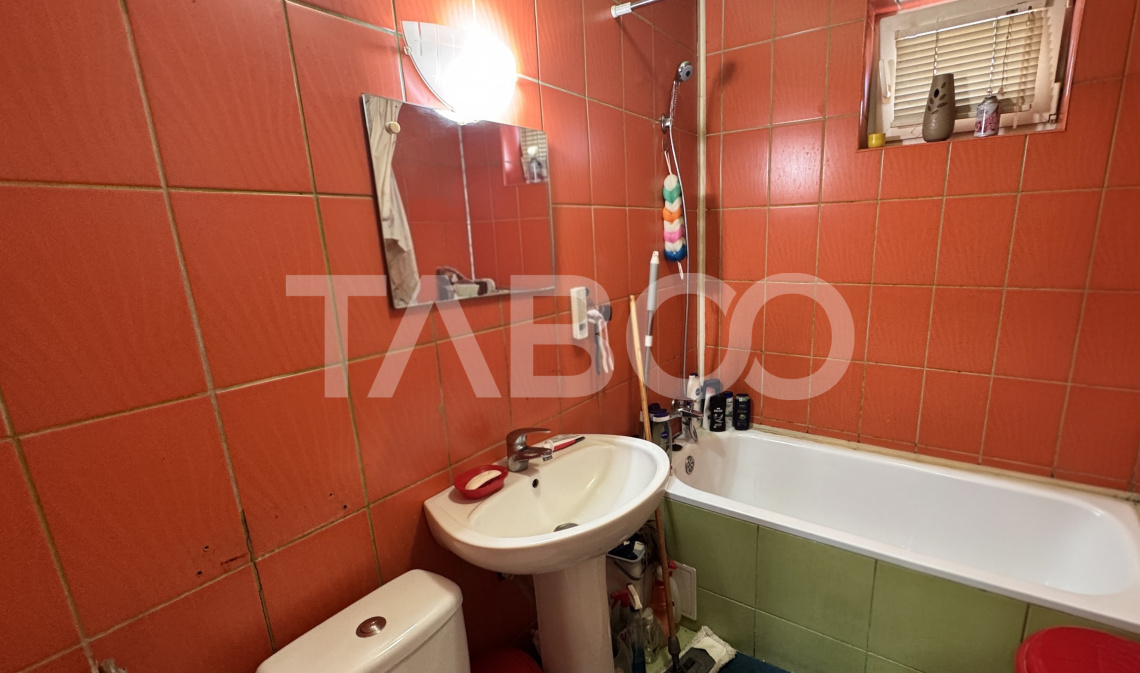 Apartament 3 camere de vanzare mobilat utilat si 2 bai Mihai Viteazu