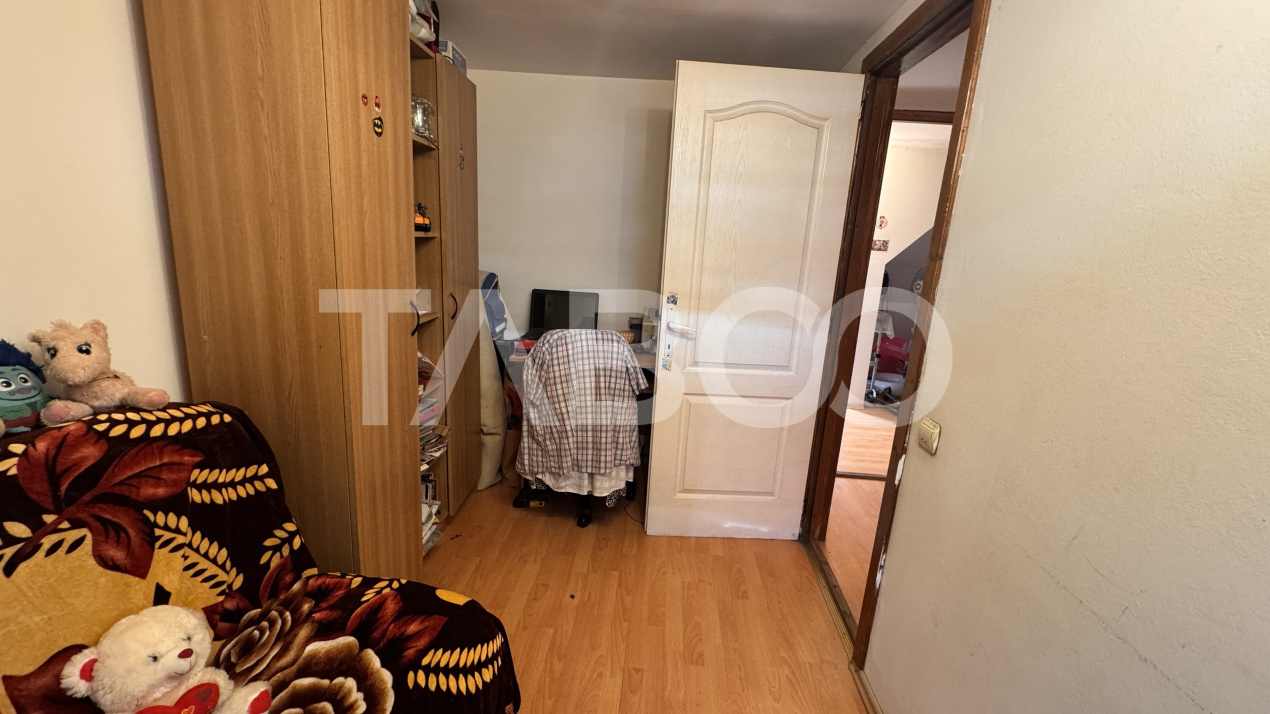Apartament 3 camere de vanzare mobilat utilat si 2 bai Mihai Viteazu