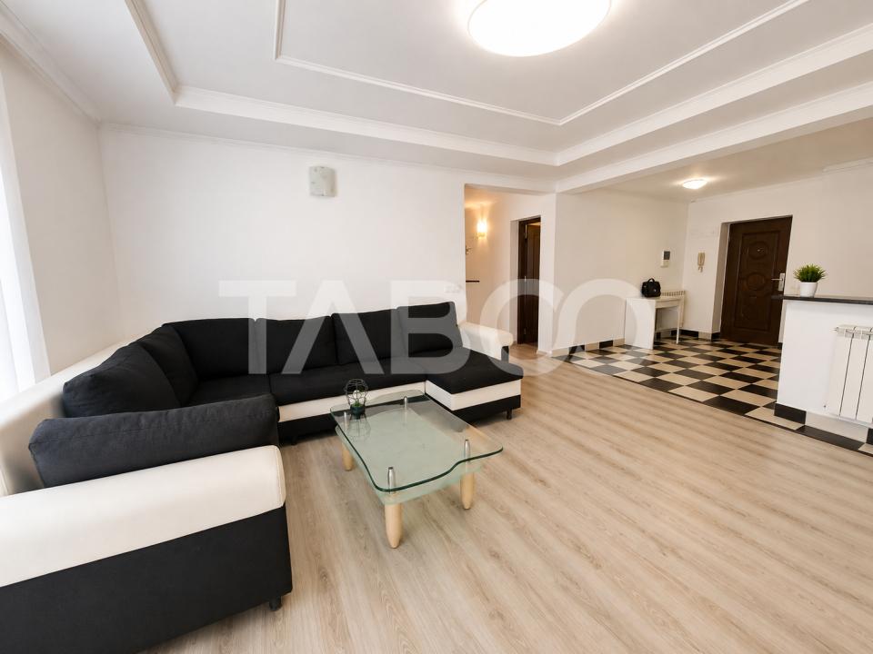Apartament 3 camere de vanzare parter cu gradina balcon dressing