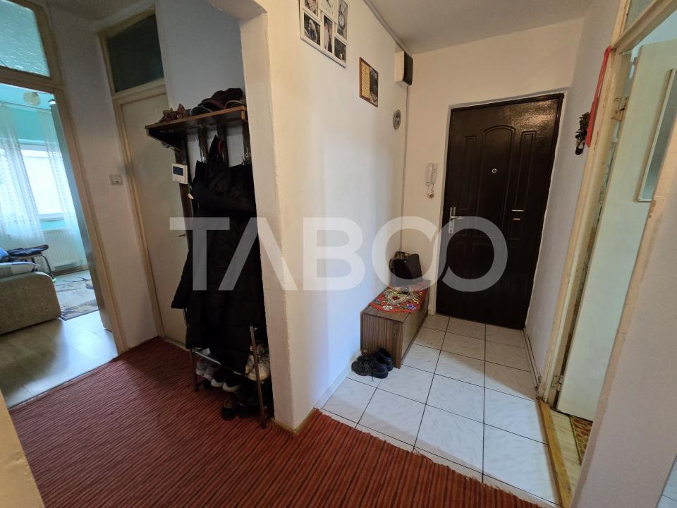 Apartament 3 camere decomandat 2 bai 2 balcoane pivnita Turnisor Sibiu