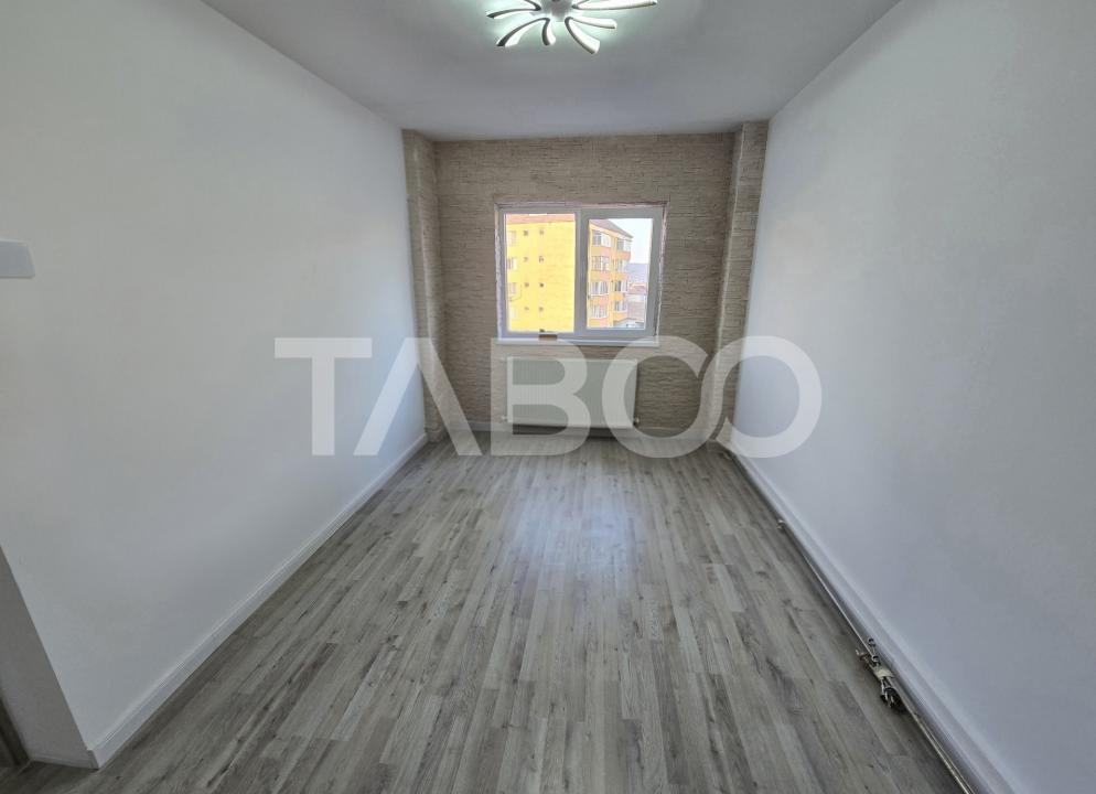 Apartament 3 camere decomandat 2 bai balcon Mihai Viteazul Sibiu