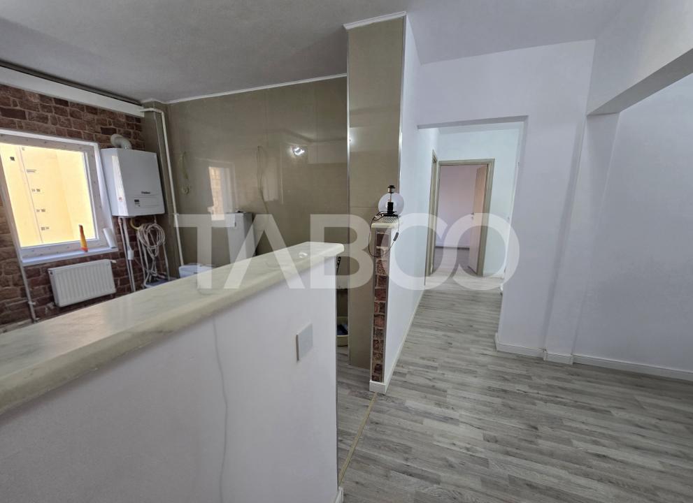 Apartament 3 camere decomandat 2 bai balcon Mihai Viteazul Sibiu