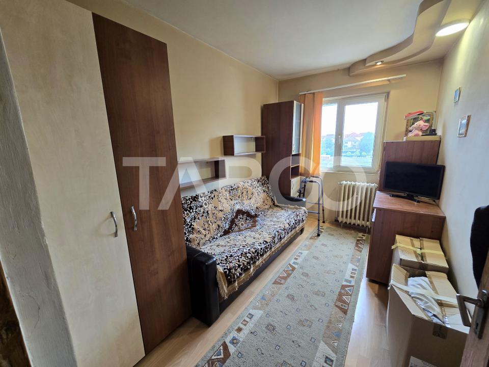 Apartament 3 camere decomandat 2 balcoane etaj 3 Central Sibiu