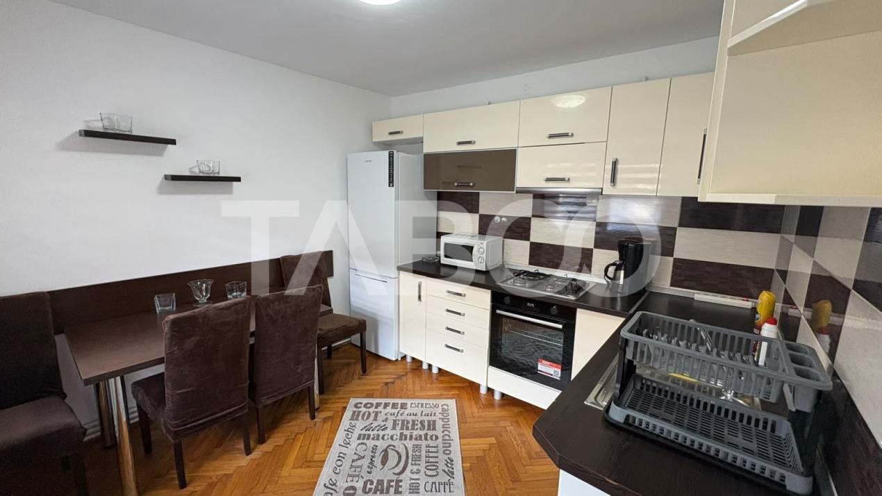 Apartament 3 camere decomandat 67 mp zona Spitalului Judetean