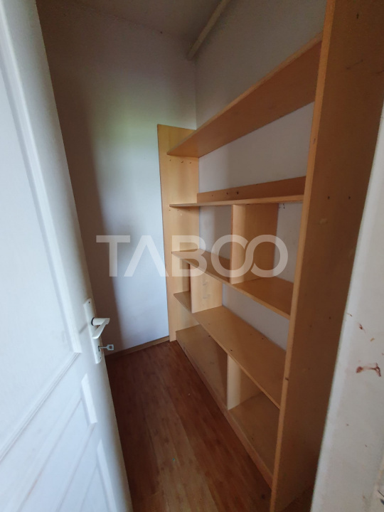 Apartament 3 camere decomandat 80 mp +  balcon cu scara interioara