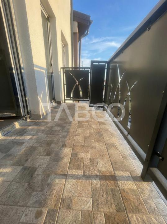 Apartament 3 camere decomandat cu doua balcoane 84 mp zona Turnisor