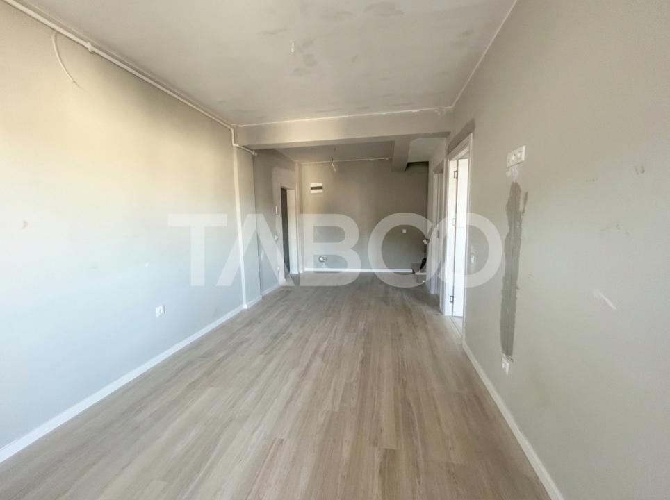 Apartament 3 camere decomandat cu doua balcoane 84 mp zona Turnisor