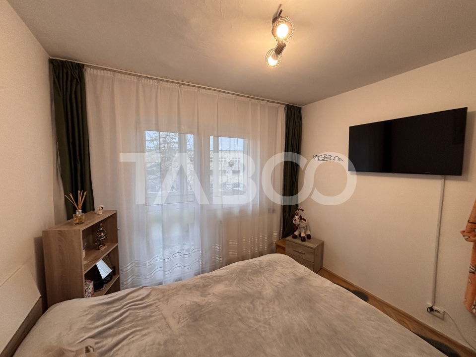 Apartament 3 camere decomandat de vanzare etaj 2   Valea Aurie
