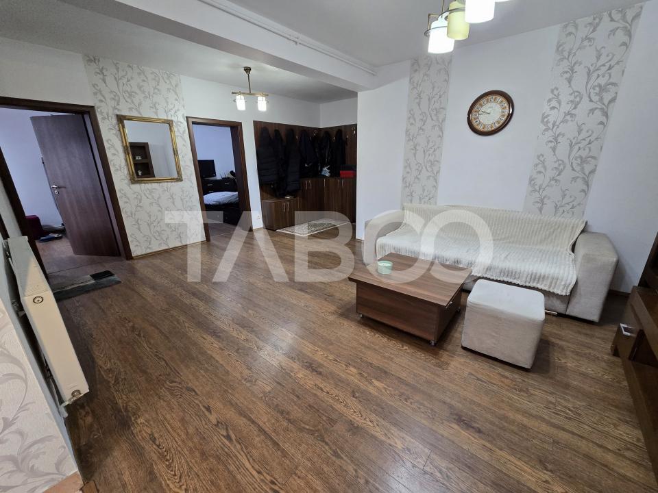 Apartament 3 camere decomandat mobilat balcon parcare Turnisor Sibiu