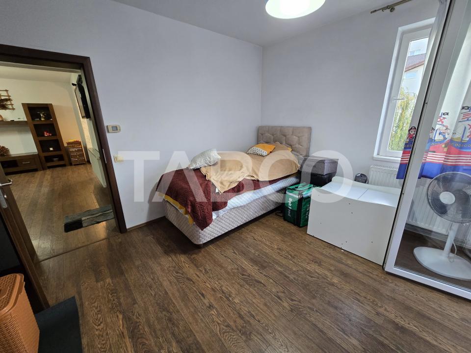 Apartament 3 camere decomandat mobilat balcon parcare Turnisor Sibiu