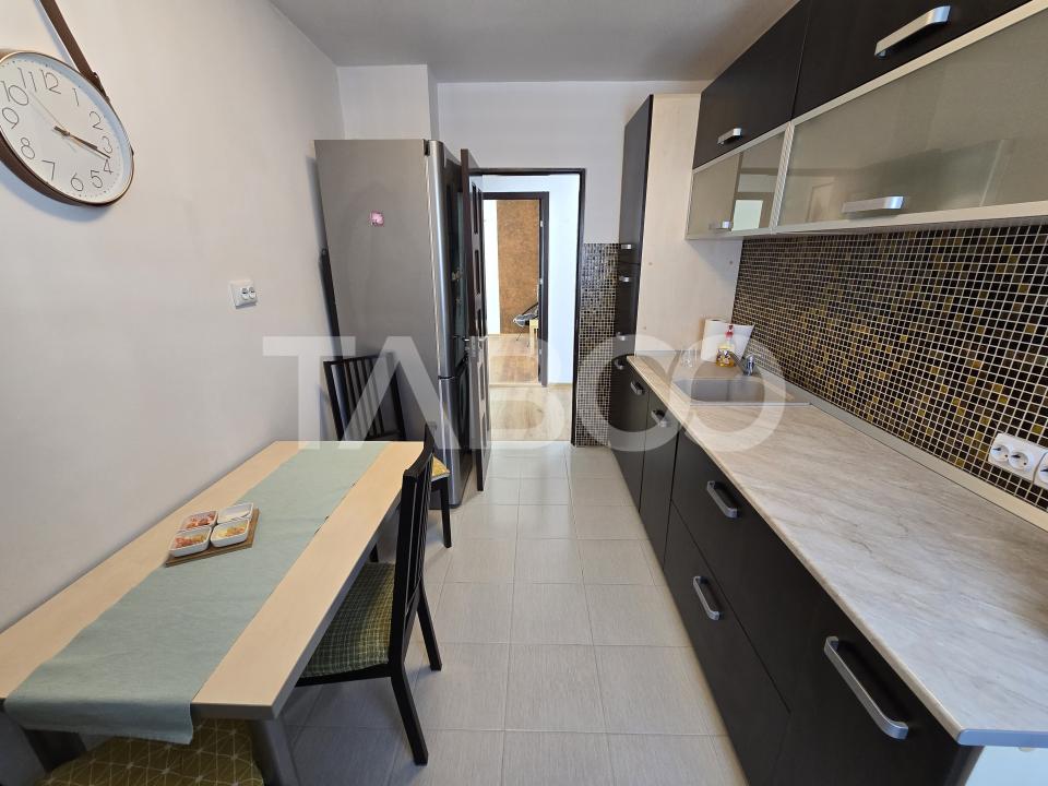 Apartament 3 camere decomandat renovat 2 bai 2 balcoane Turnisor Sibiu