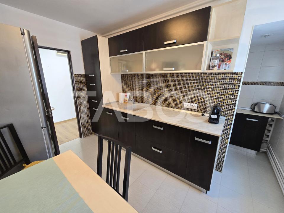 Apartament 3 camere decomandat renovat 2 bai 2 balcoane Turnisor Sibiu