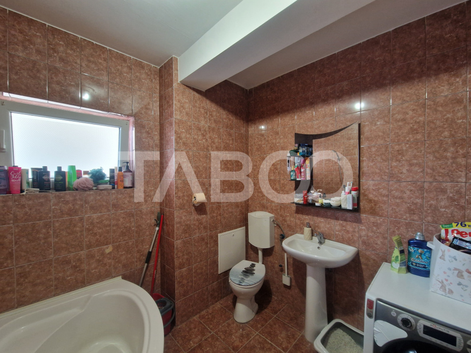 Apartament 3 camere decomandate 80 mp utili zona Centrala