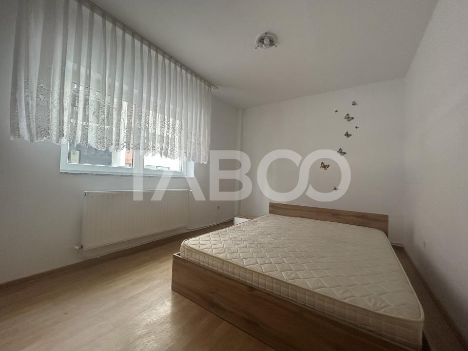 Apartament 3 camere decomandate 80 mp utili zona Centrala de inchiriat