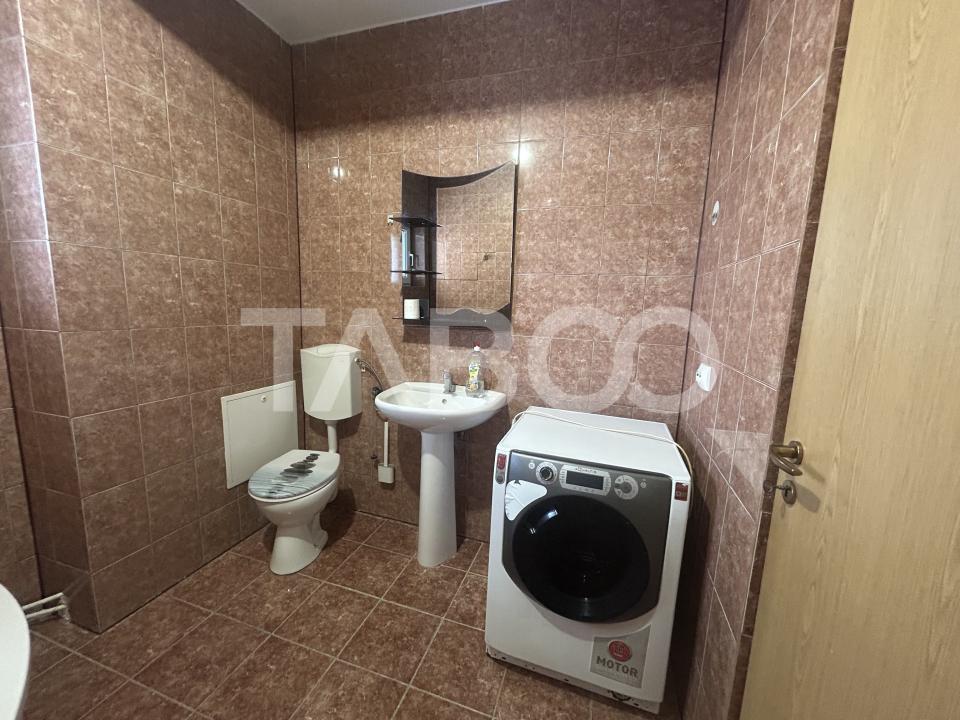 Apartament 3 camere decomandate 80 mp utili zona Centrala de inchiriat