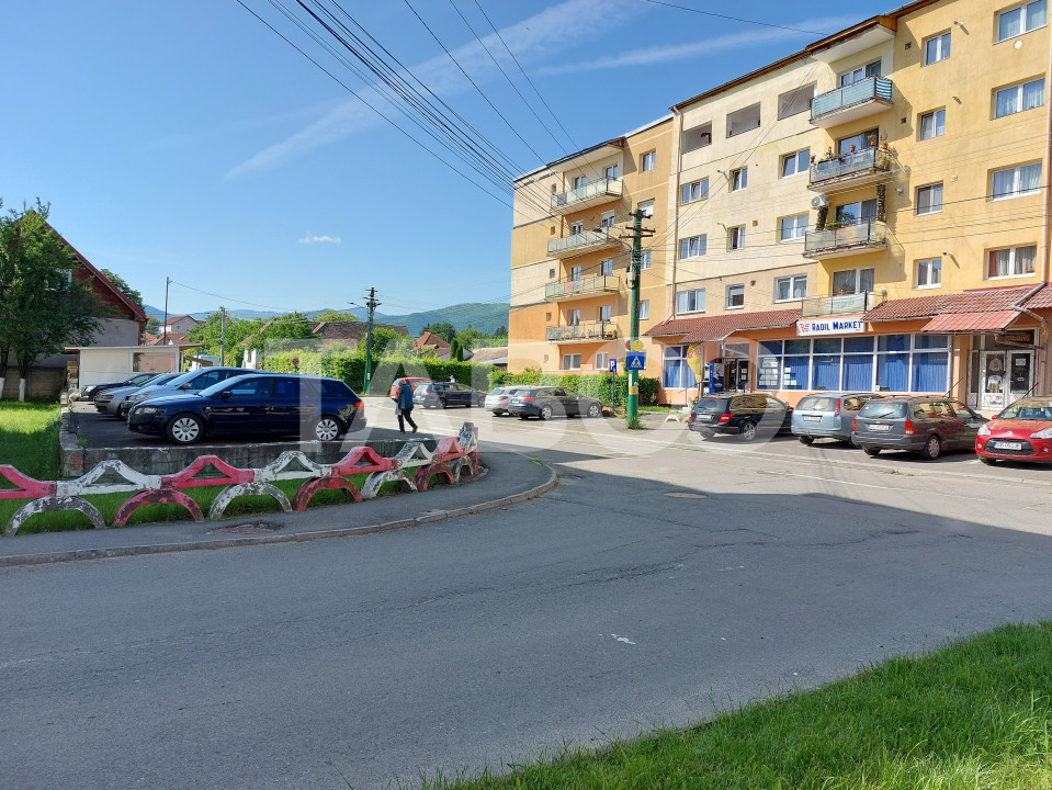 Apartament 3 camere decomandate 85 mp parter 2 balcoane Stejarului