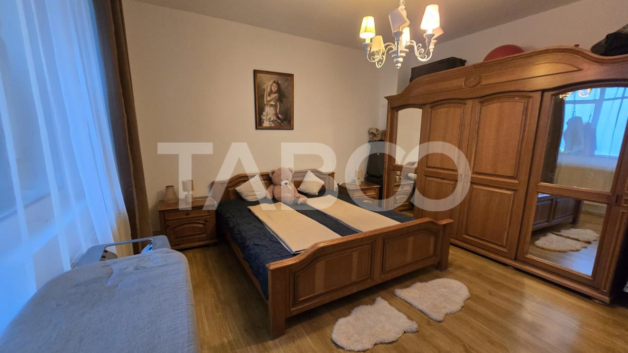 Apartament 3 camere decomandate de inchiriat balcon curte Lazaret