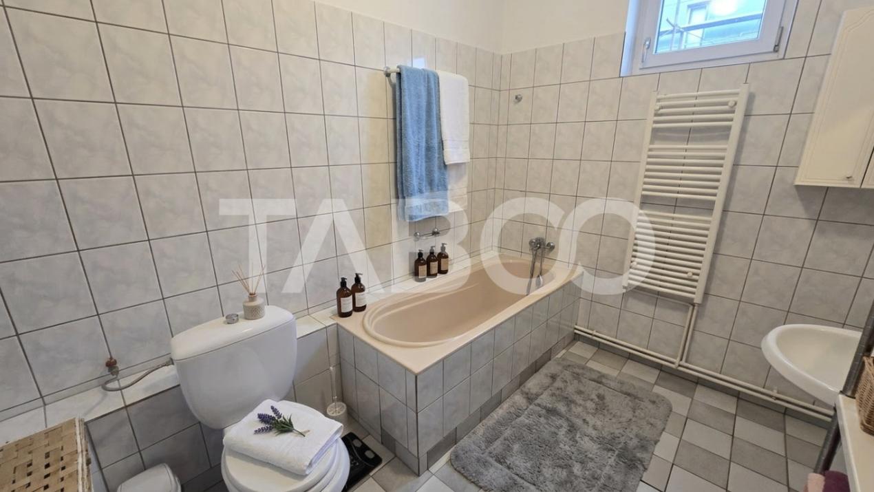 Apartament 3 camere decomandate de inchiriat balcon curte Lazaret