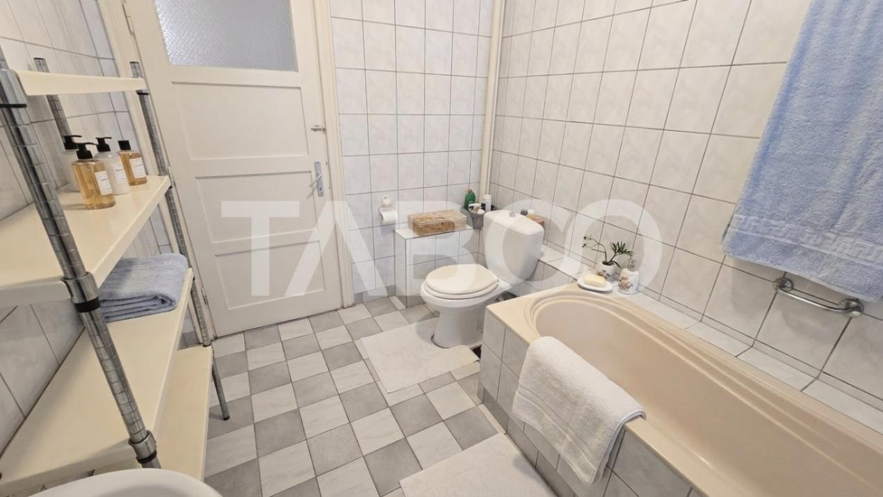 Apartament 3 camere decomandate de inchiriat balcon curte Lazaret