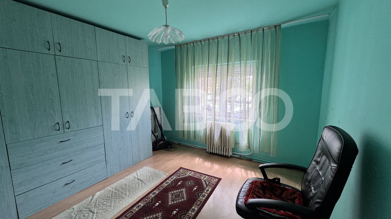 Apartament 3 camere decomandate mobilat si utilat 76 mpu Terezian