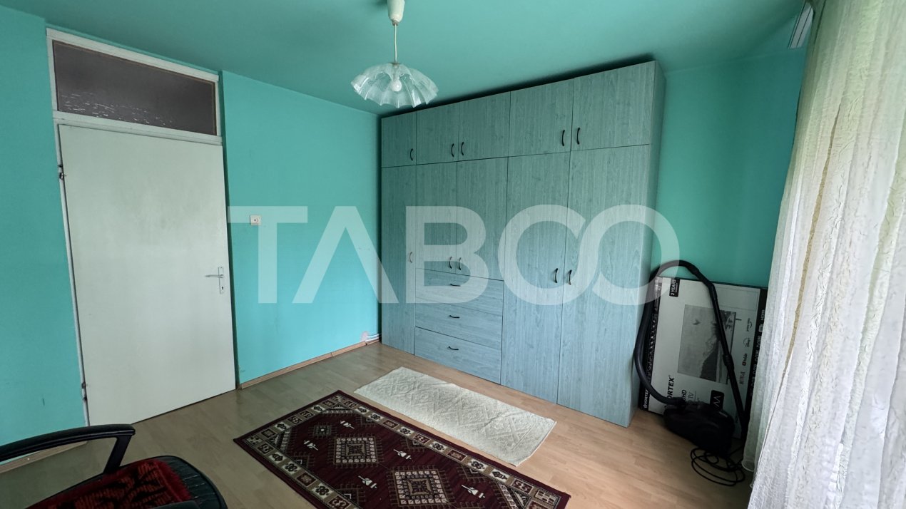 Apartament 3 camere decomandate mobilat si utilat 76 mpu Terezian