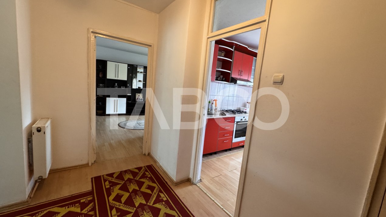 Apartament 3 camere decomandate mobilat si utilat 76 mpu Terezian