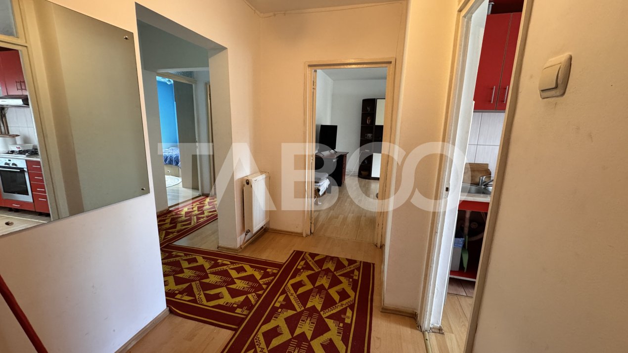 Apartament 3 camere decomandate mobilat si utilat 76 mpu Terezian