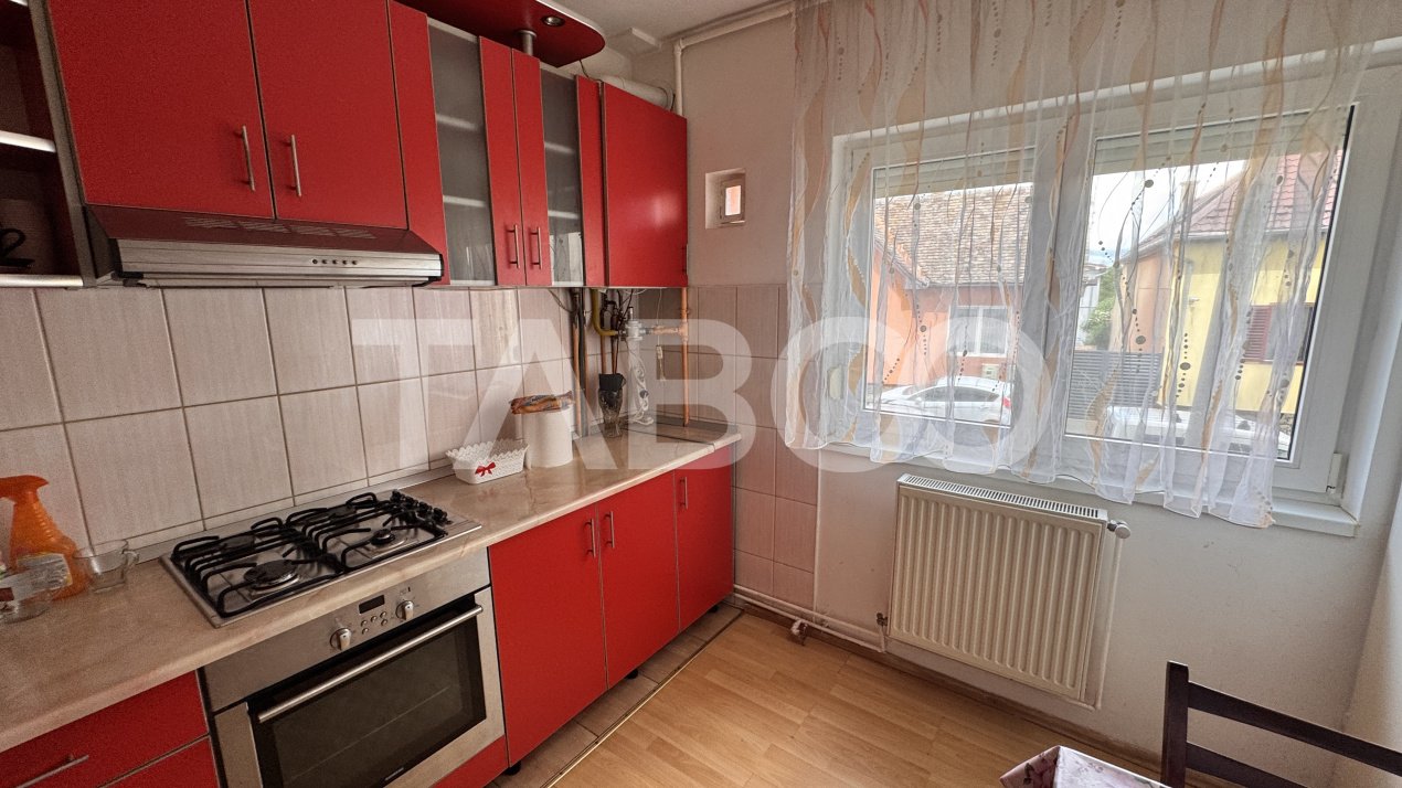 Apartament 3 camere decomandate mobilat si utilat 76 mpu Terezian