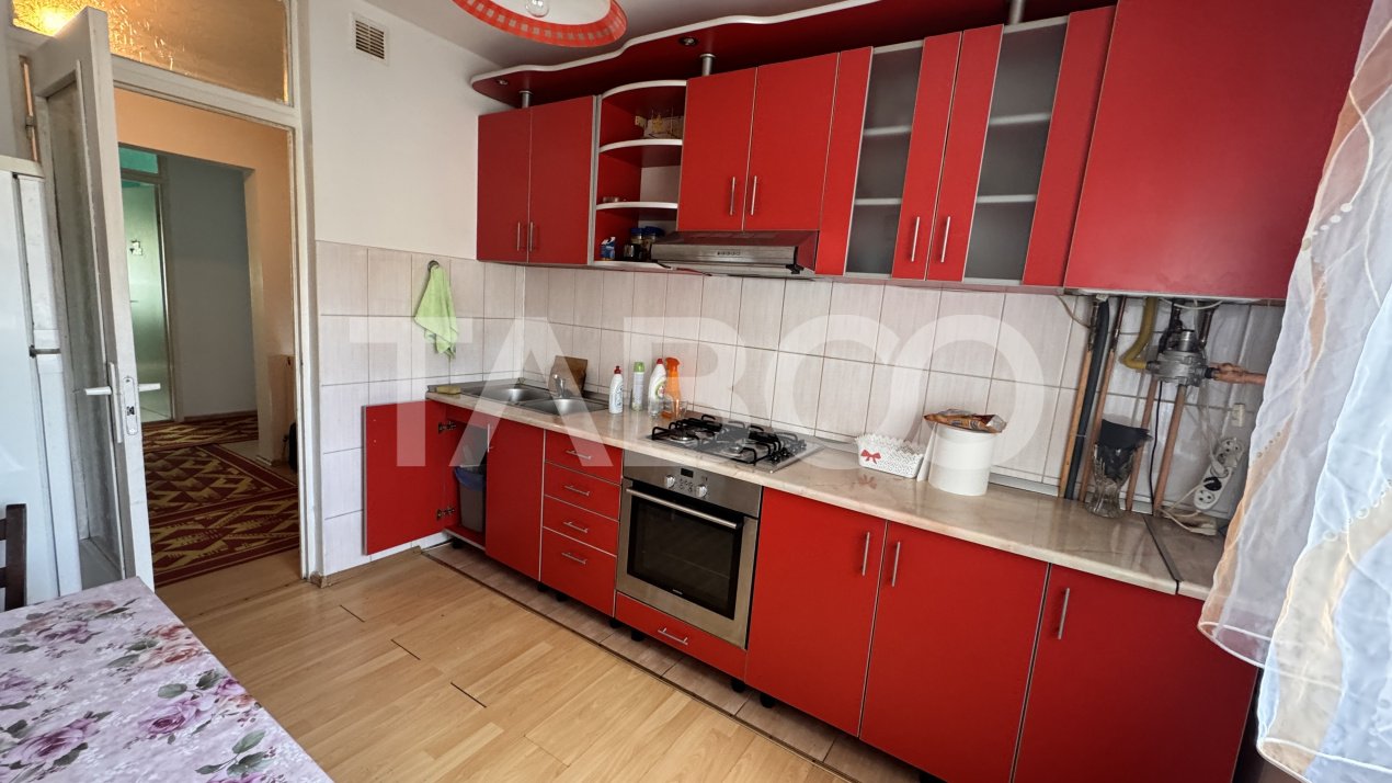 Apartament 3 camere decomandate mobilat si utilat 76 mpu Terezian