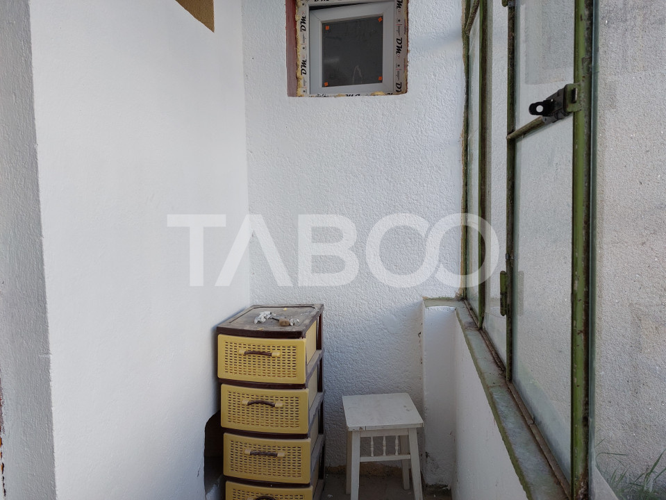 Apartament 3 camere decomandate parter 2 balcoane Stejarului