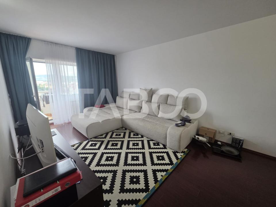 Apartament 3 camere decomnadat de vanzare 72 mp balcon 7 mp in Fagaras - Cimpului