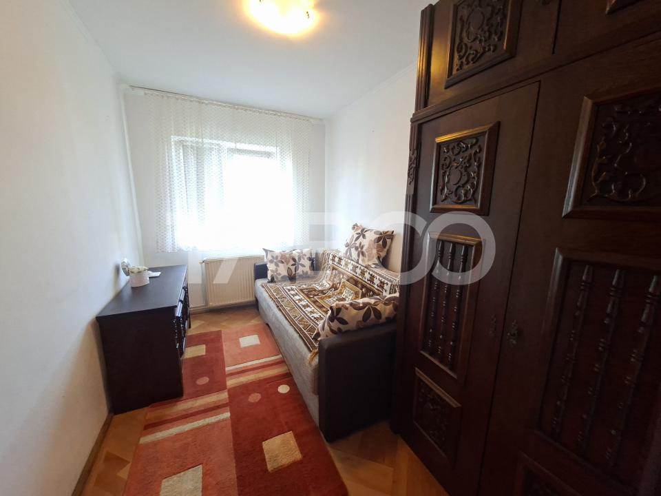 Apartament 3 camere etaj 1 de inchiriat zona Scoala de Inot Sibiu