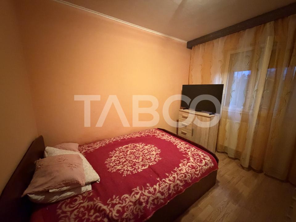 Apartament 3 camere etaj 3 boxa la subsol aer conditionat 62 mpu  in Fagaras - Tudor Vladimirescu