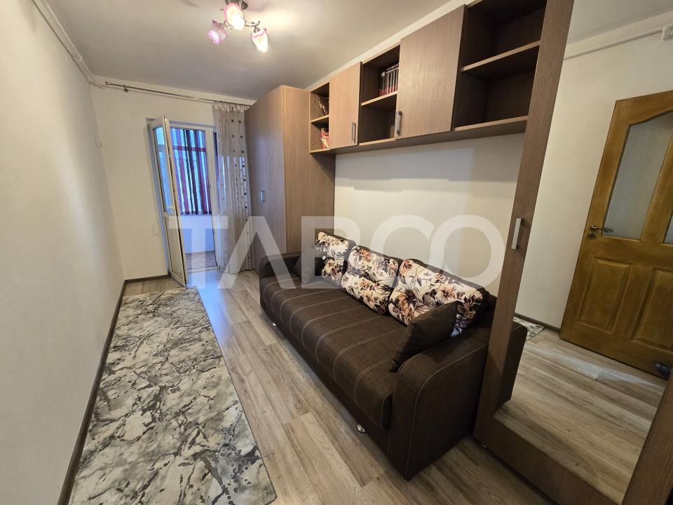 Apartament 3 camere etaj intermediar mobilat balcon zona Tiglari Sibiu