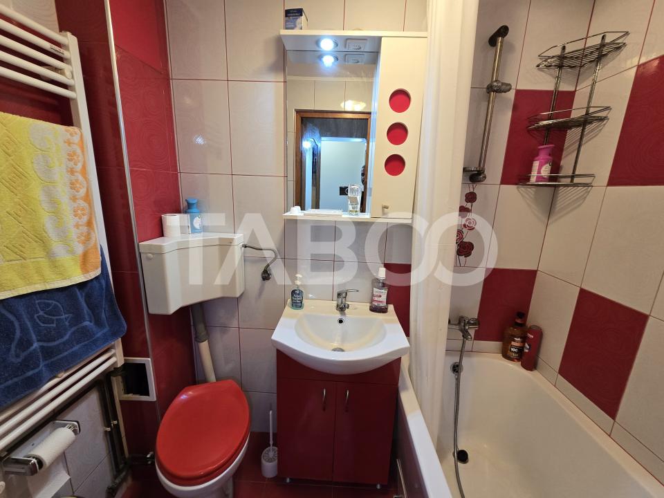 Apartament 3 camere etaj intermediar mobilat balcon zona Tiglari Sibiu