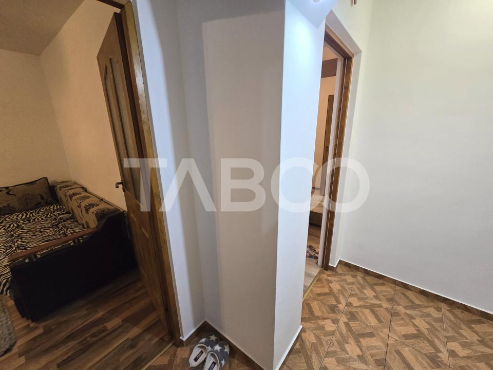 Apartament 3 camere etaj intermediar mobilat balcon zona Tiglari Sibiu
