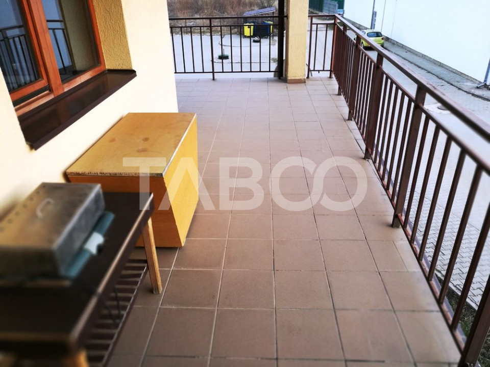 Apartament 3 camere etajul 1 Shopping City Selimbar 2 parcari 