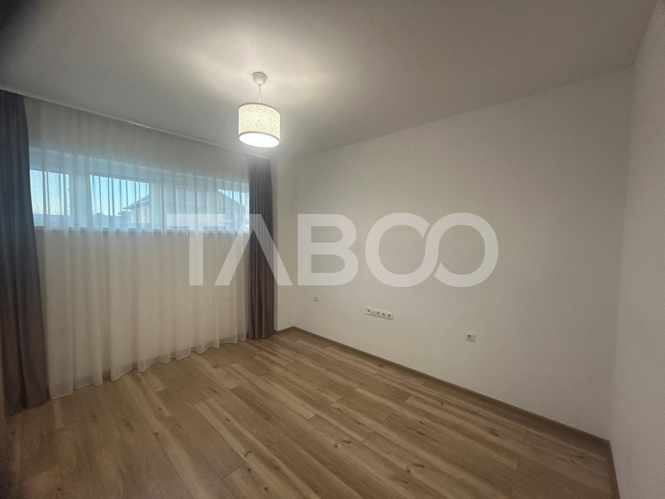 Apartament 3 camere in Kogalniceanu cu balcon si parcare de inchiriat