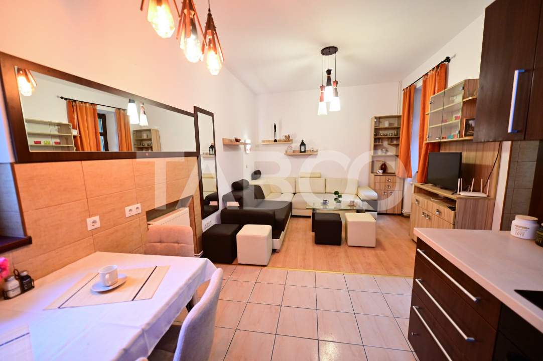 Apartament 3 camere mobilat si utilat de inchiriat langa Piata Mare