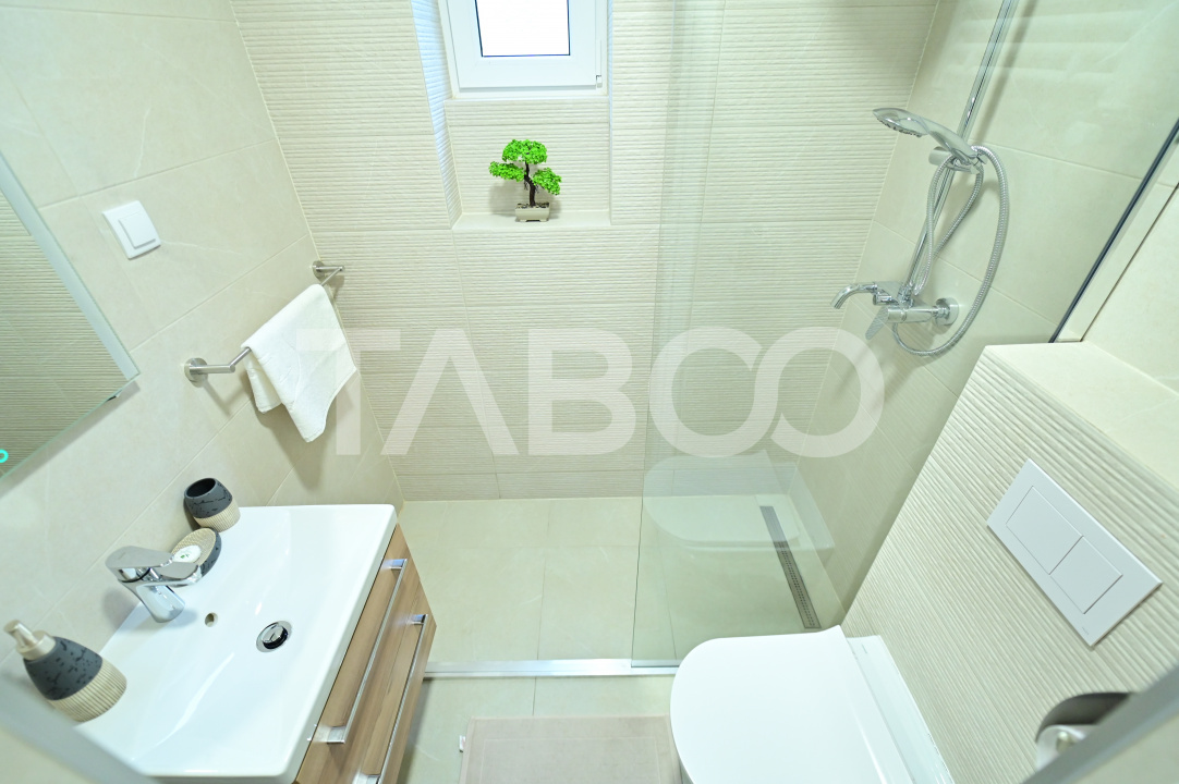 Apartament 3 camere mobilat si utilat de inchiriat langa Piata Mare