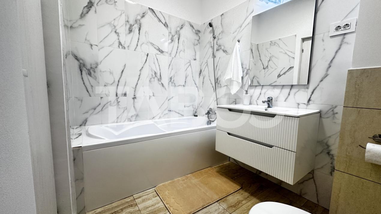 Apartament 3 camere mobilate utilate 2 bai parcare Calea Surii Mici