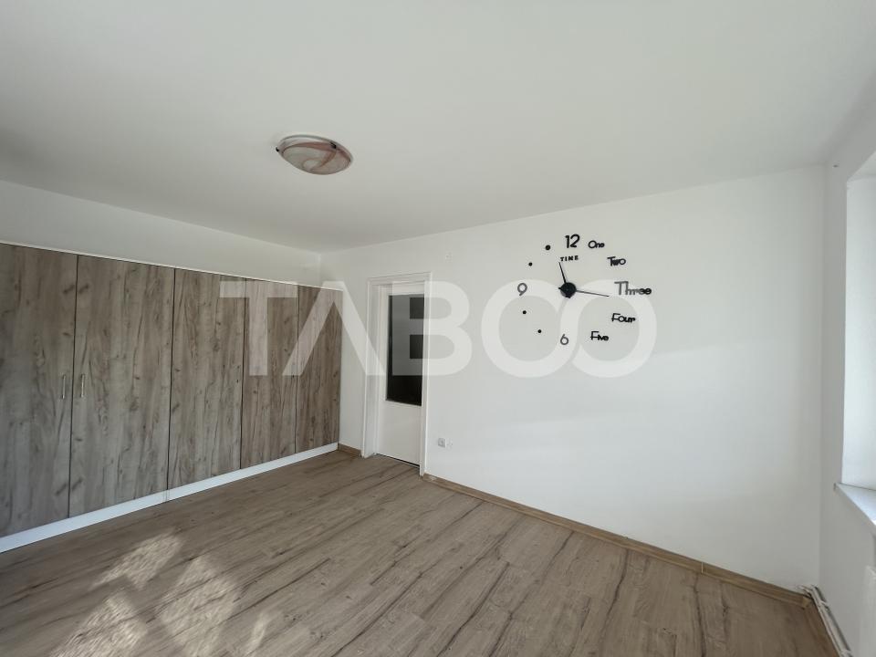Apartament 3 camere renovat in zona excelenta a Sibiului 