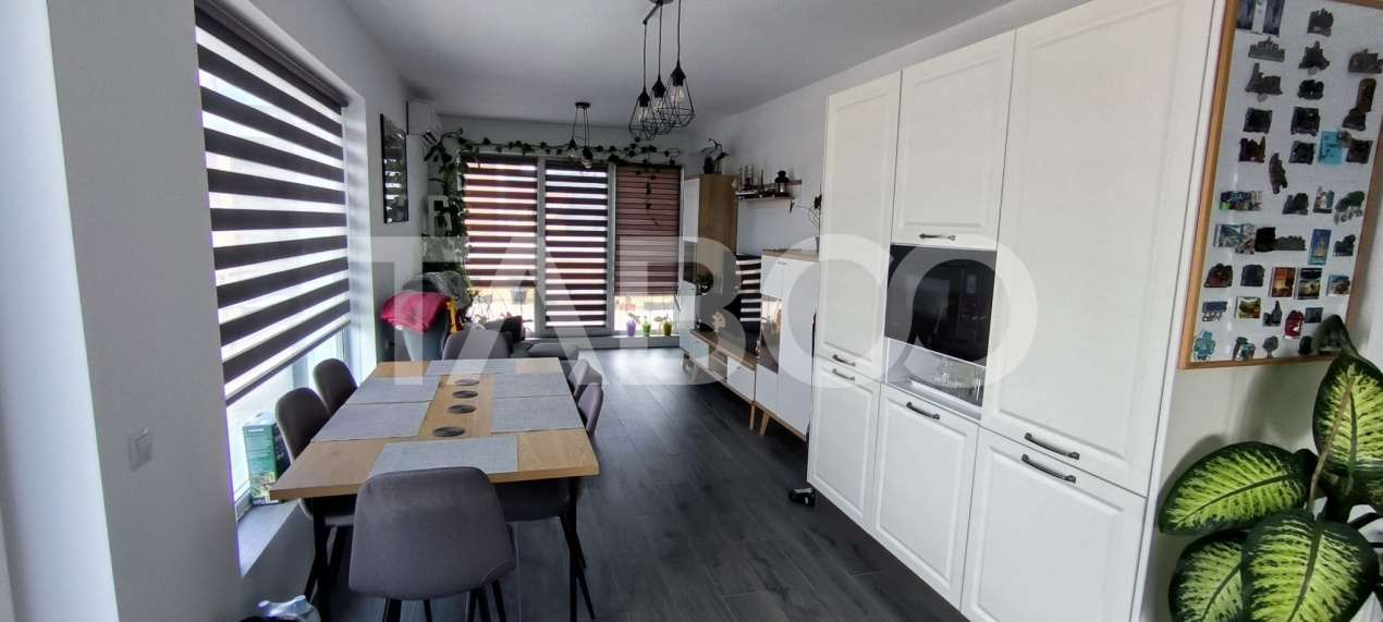Apartament 3 camere semidecomandat in Floresti zona Cetatii