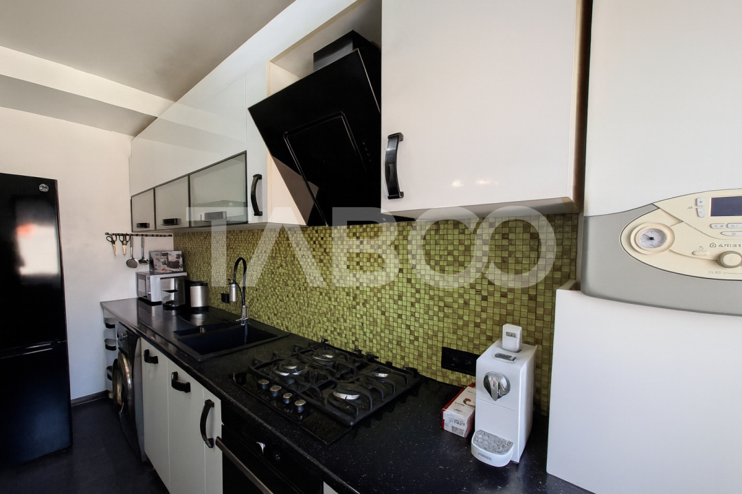 Apartament 3 camere si pod cu echipamente sport Arhitectilor Sbiu